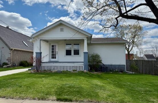 1214 E Samuel