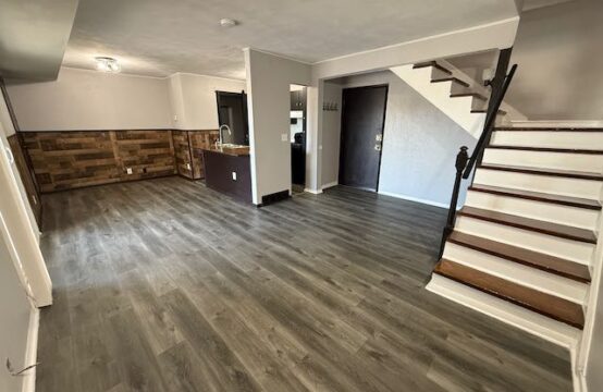 3119 W Willow Knolls